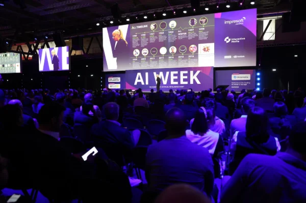 AIWEEK-photo1.JPG